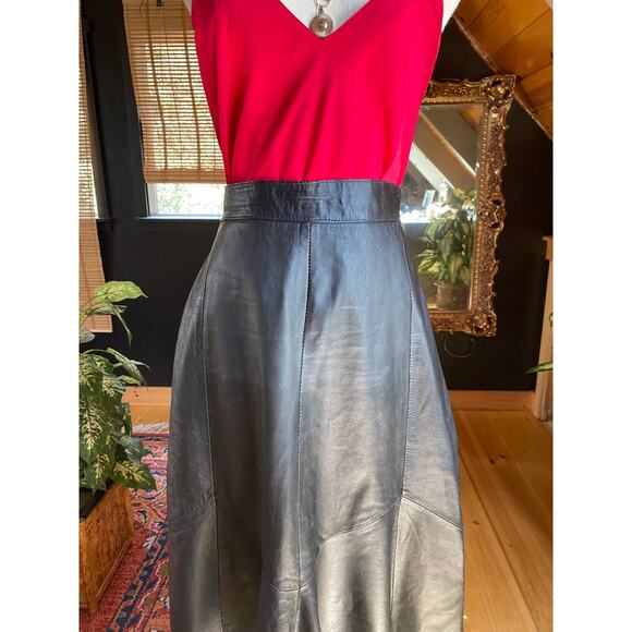 Black Leather Skirt Vintage - Picture 3 of 7